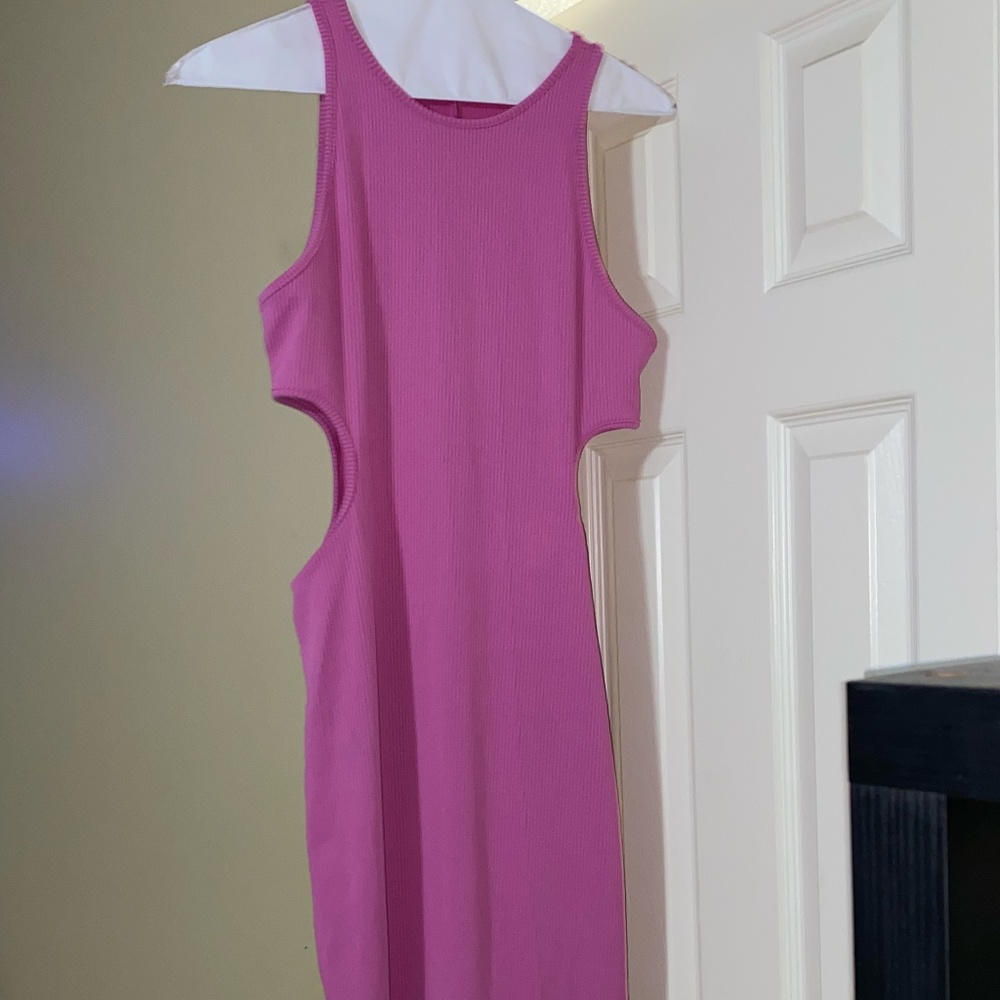 H&M Pink Ribbed Cut-Out Dress